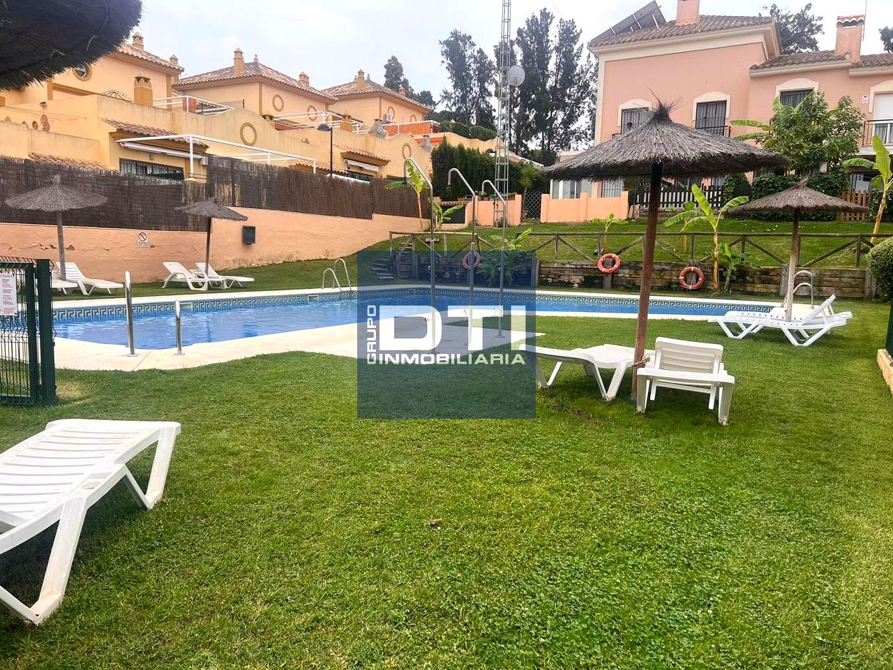 Casa / chalet en Avenida del Deporte, Isla Cristina, Huelva de 70 m2