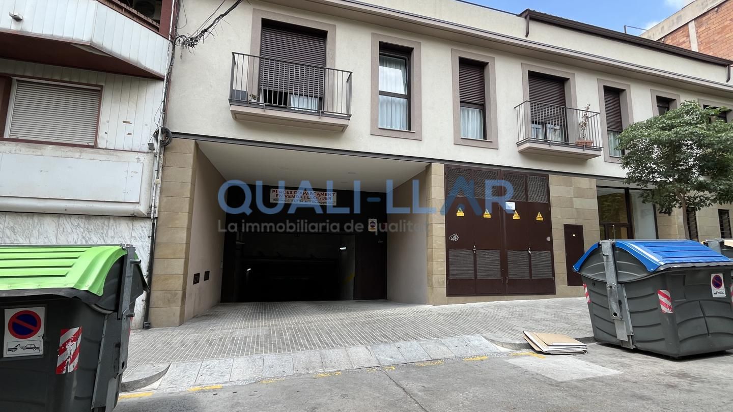 Plaza de parking en Carrer d'Eugeni d'Ors, Sant Feliu de Llobregat, Barcelona de 13 m2