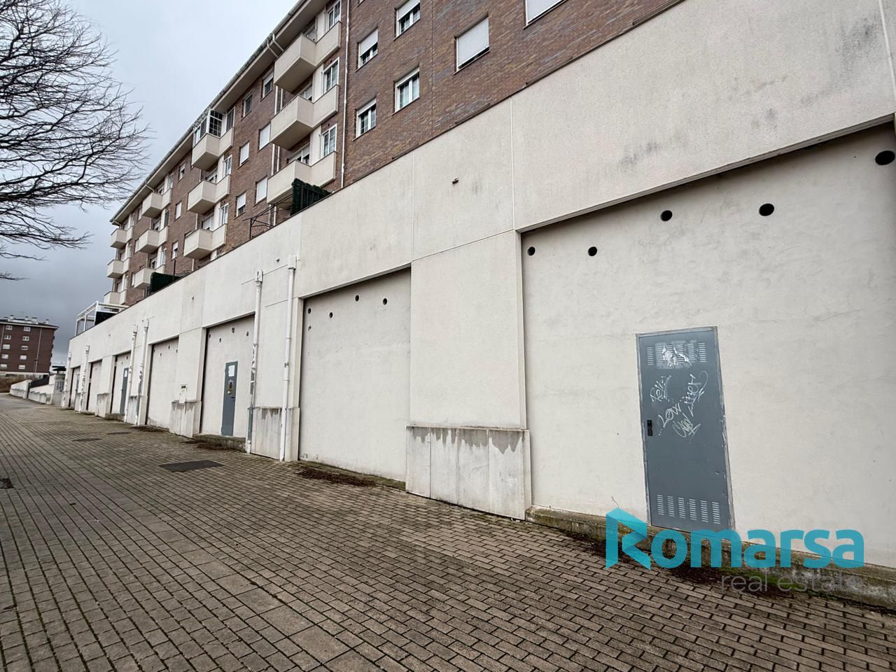 Local en Calle Victimas del Terrorismo, Ávila, Ávila de 141 m2