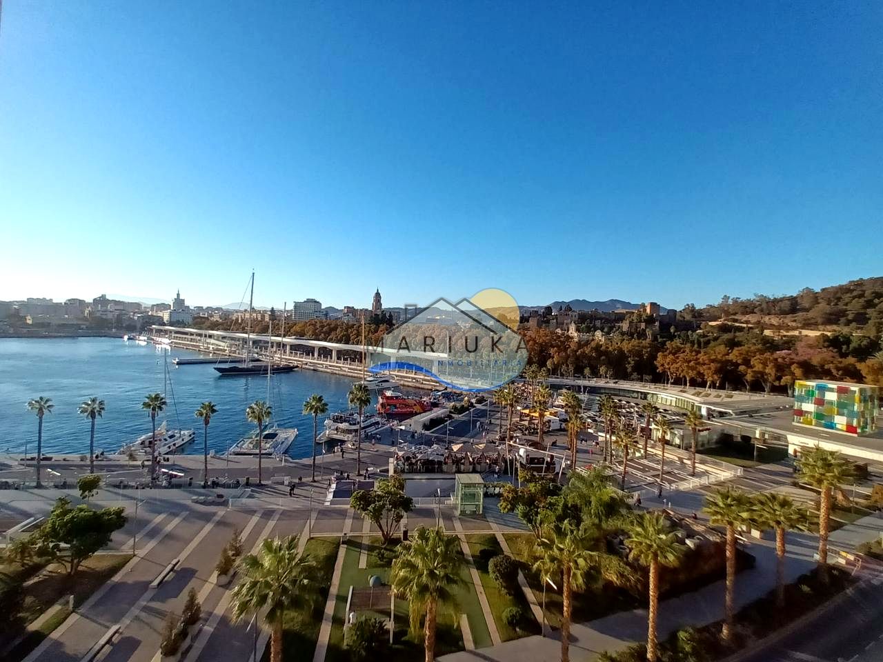 Piso en Paseo de la Farola, Málaga, Málaga de 190 m2
