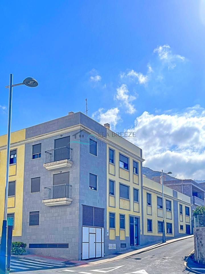 Piso en Calle Concepcion Garcia Alvarez, Adeje, Santa Cruz de Tenerife de 124 m2