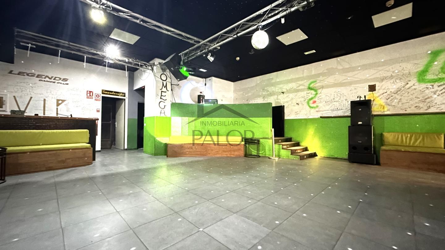 Local en Carcaixent, Valencia de 253 m2