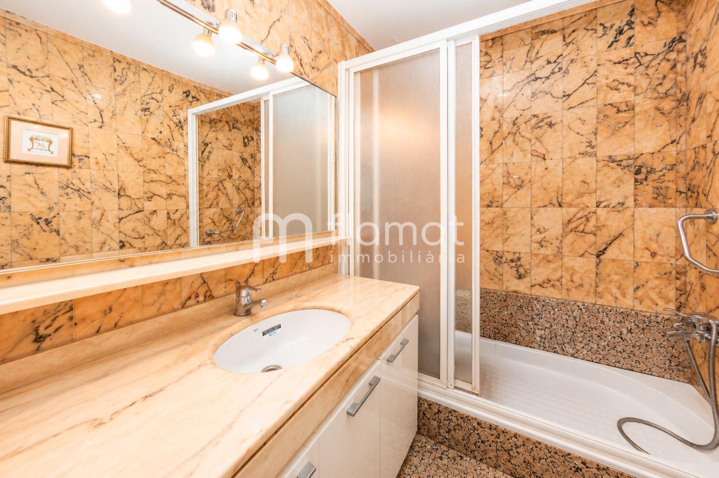 pisos en barcelona · avinguda-de-sant-ramon-nonat-08028 200000€