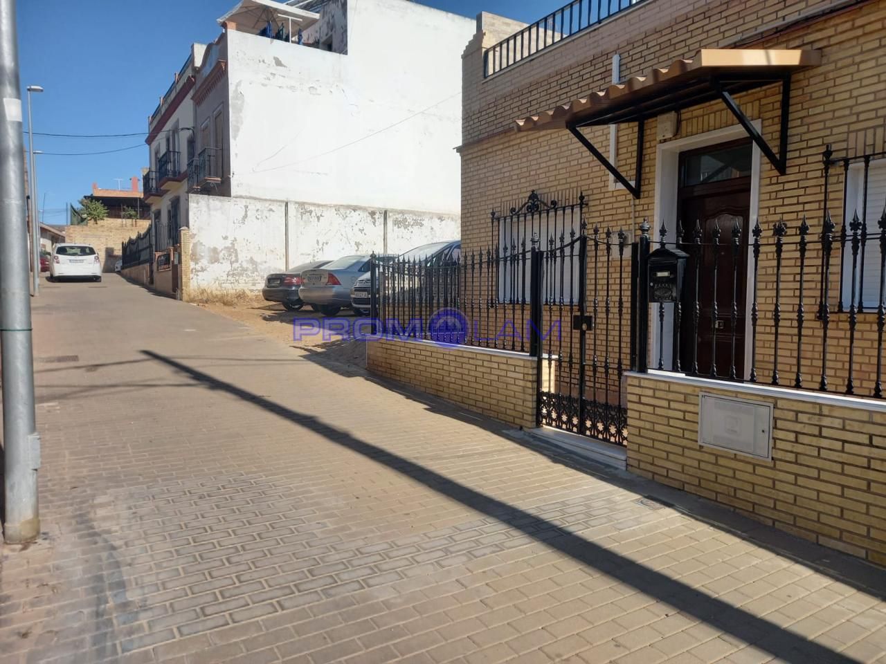 terrenos en coria-del-rio · calle-azahar-41100 109000€