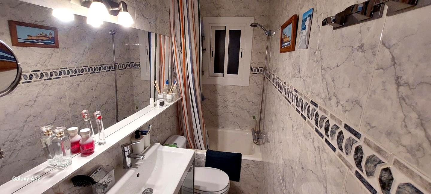 pisos en barcelona · carrer-d'escocia-08016 250000€