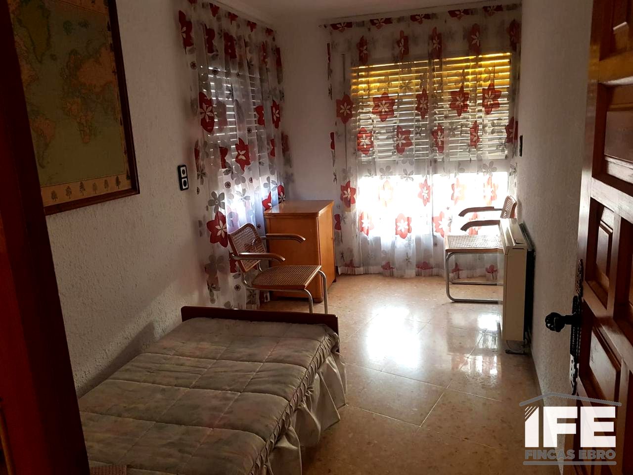 casas-adosadas en alagon ·  180000€