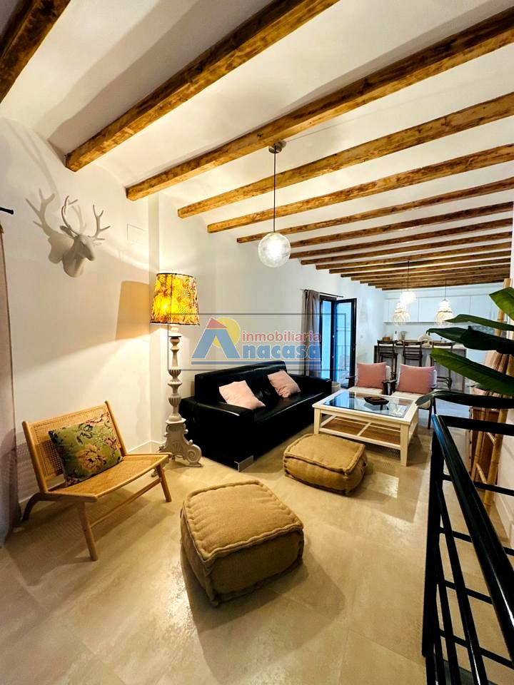 Casa / chalet en Oliva Pueblo, Oliva, Valencia de 306 m2