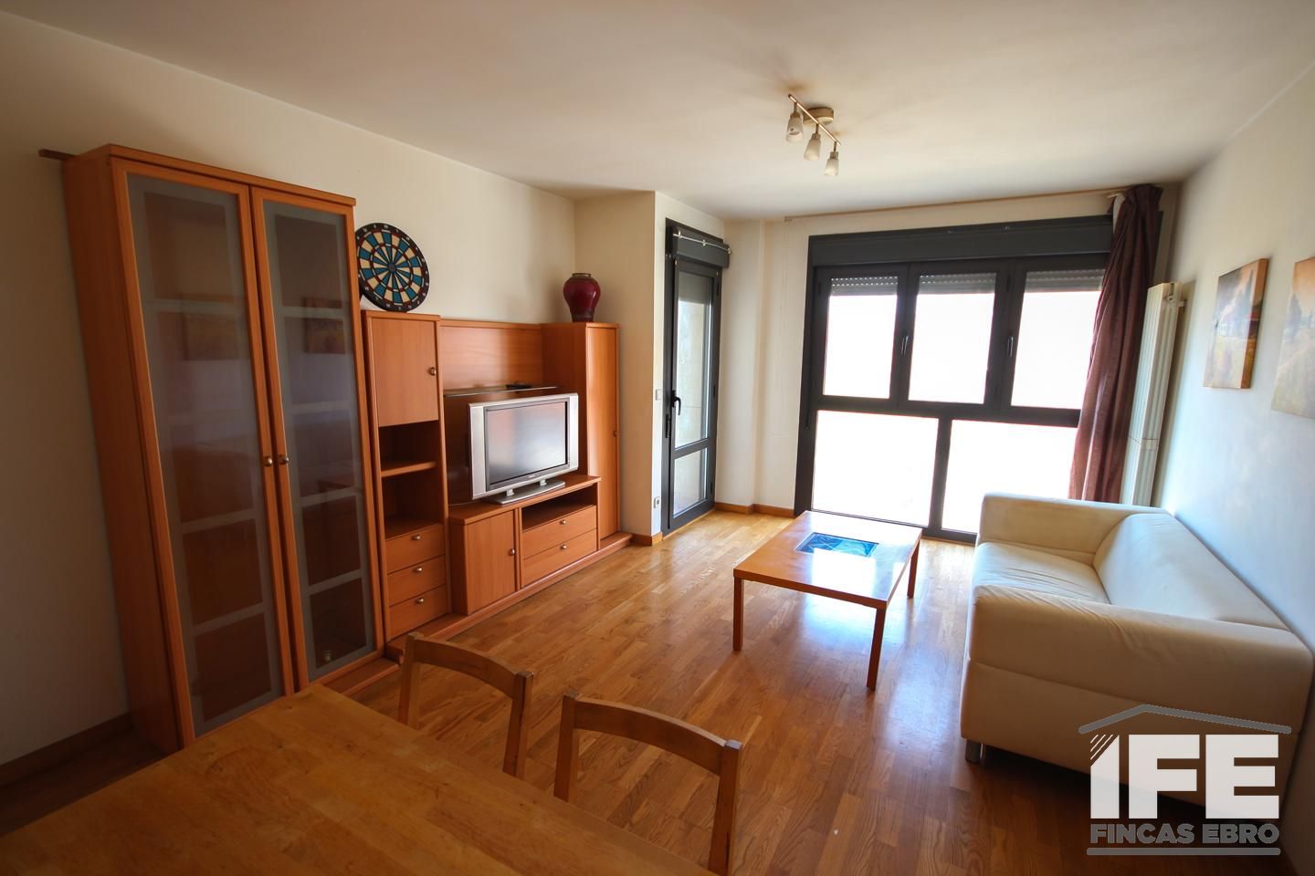 pisos en castejon · calle-doctor-fleming-31590 107000€