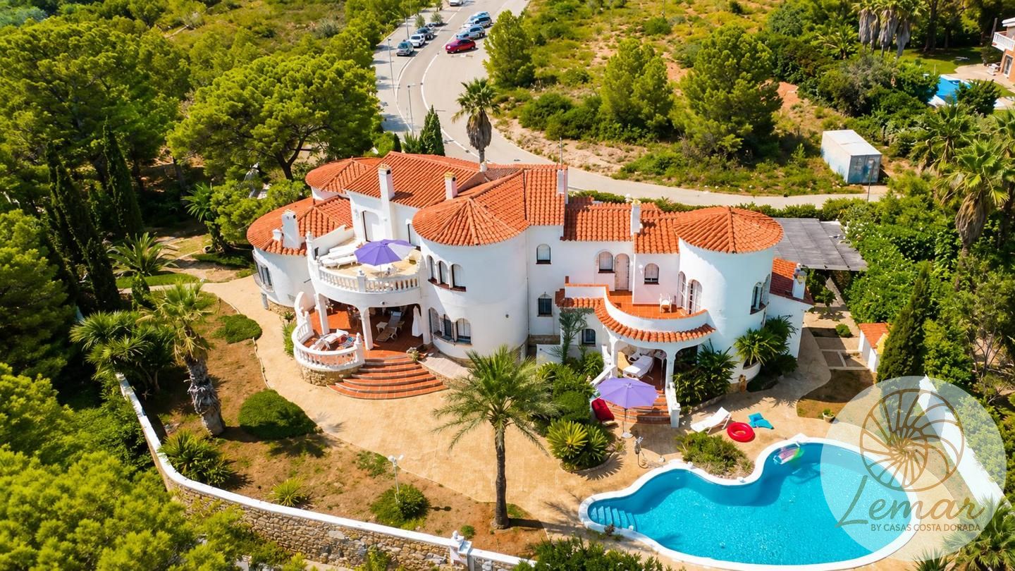 Casa / chalet en Carrer Constitució, L'Ametlla de Mar, Tarragona de 443 m2