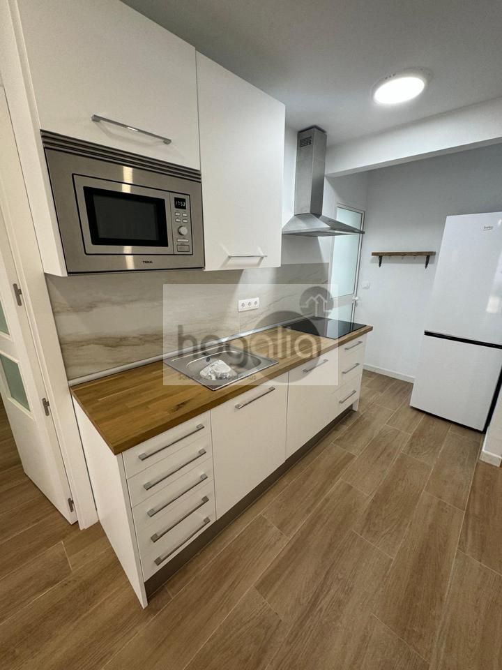 Piso en Grupo Santa Justa, Sevilla, Sevilla de 65 m2