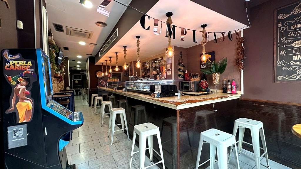 Local en Calle de Juan José Lorente, Zaragoza, Zaragoza de 94 m2