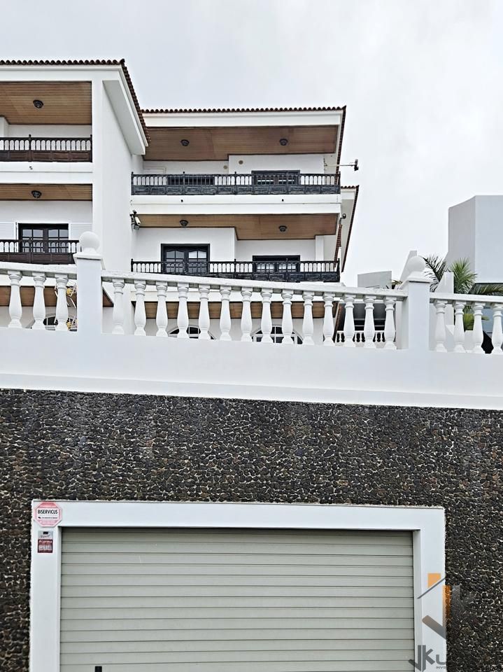 Casa / chalet en Calle Rubens Marichal López, Santa Cruz de Tenerife, Santa Cruz de Tenerife de 397 m2