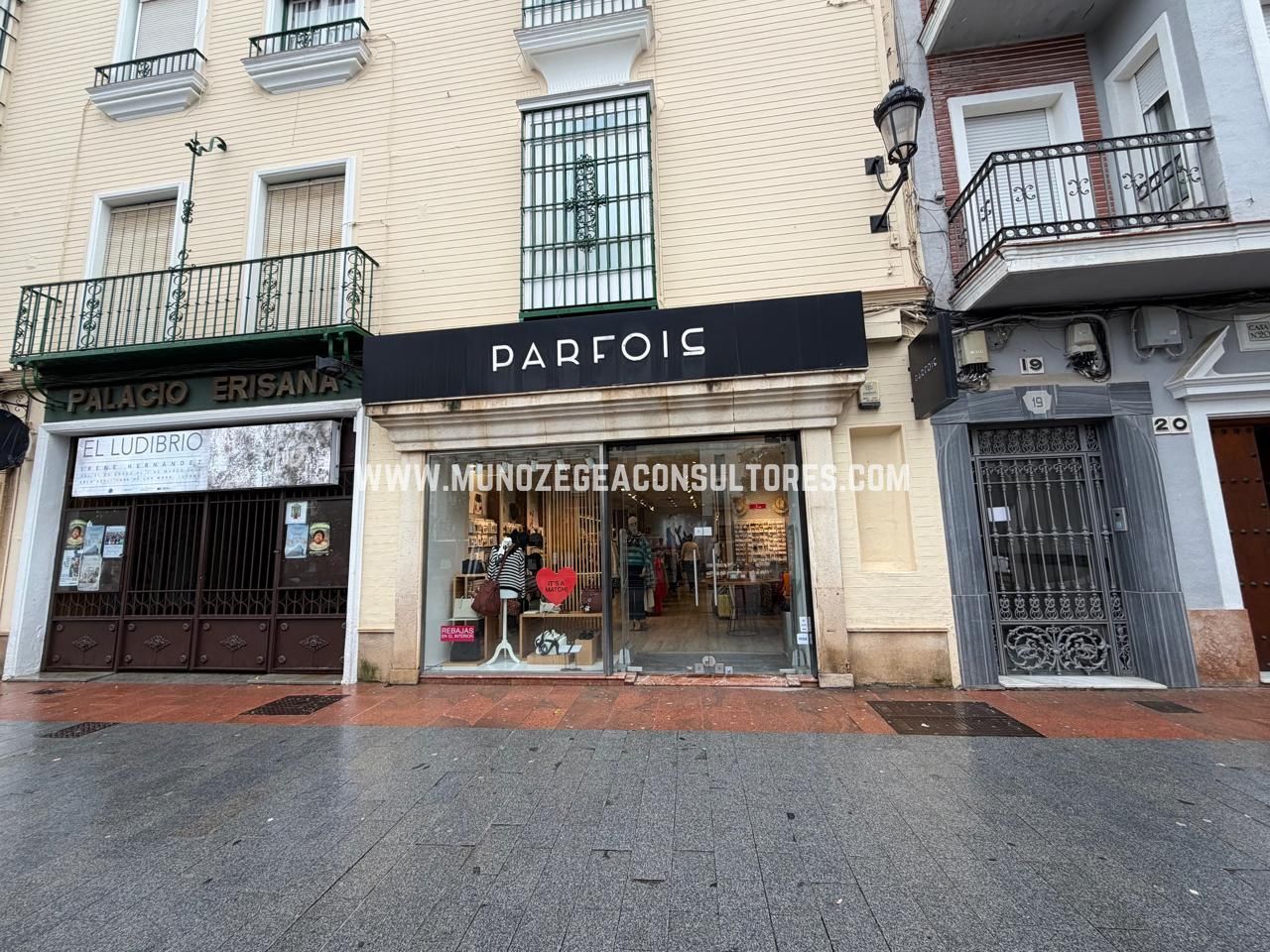 Local en Plaza Nueva, Lucena, Córdoba de 139 m2