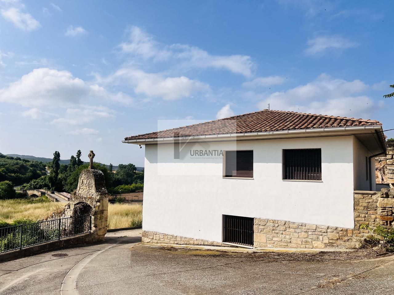 Villa in Calle la Fuente, Torres del Río, Navarra of 302 m2