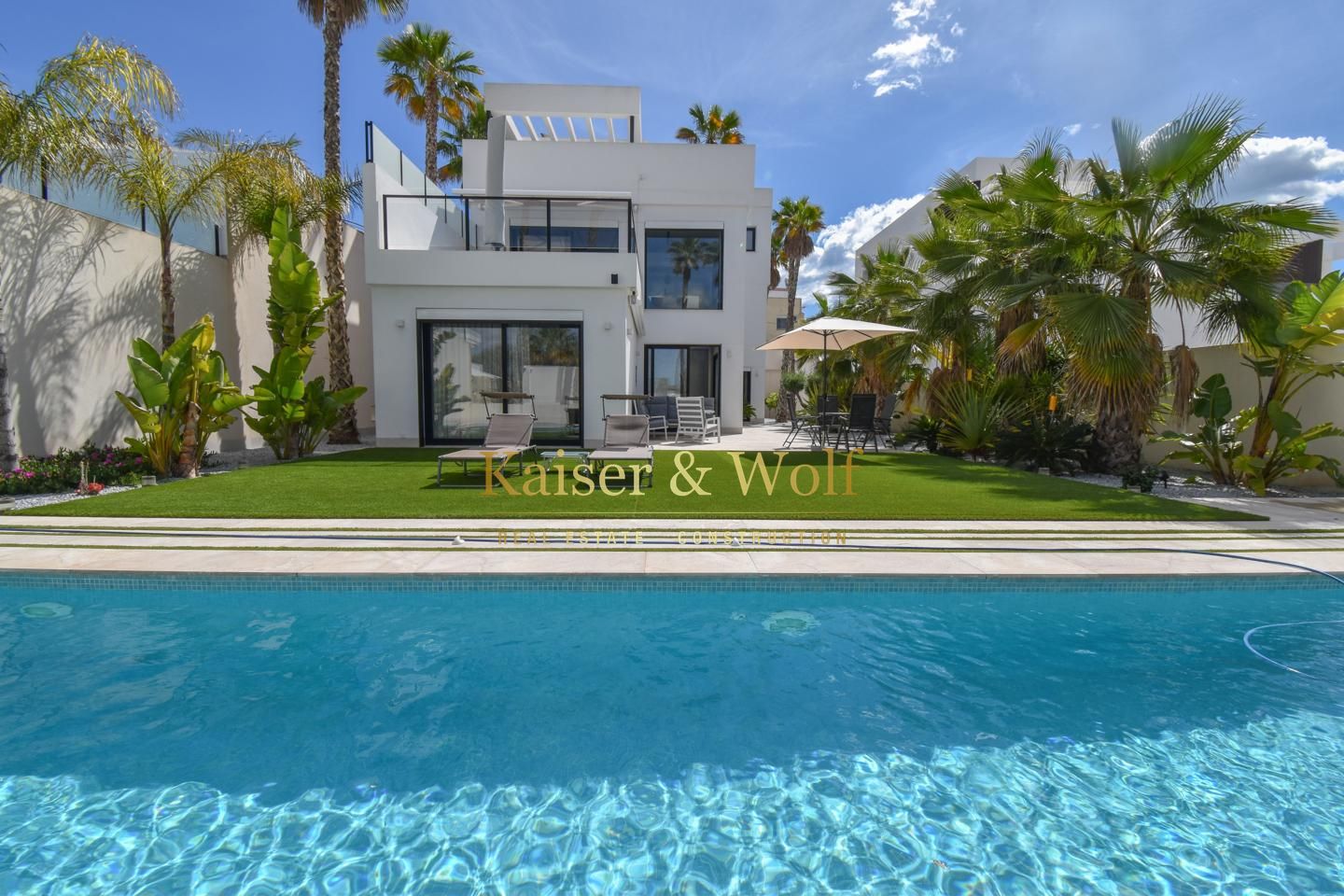 Casa / chalet en Calle Paco Rabal, san fulgencio, Alicante de 350 m2