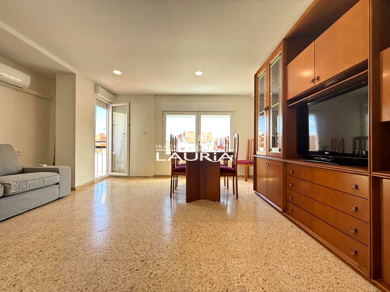 Piso en Avenida ronda de nazaret, Valencia, Valencia de 79 m2